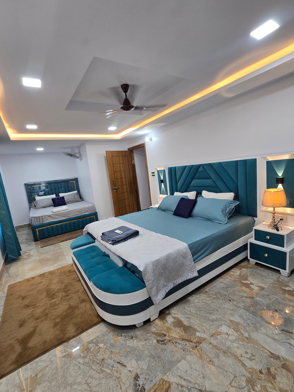 Starlight Blue PentHouse